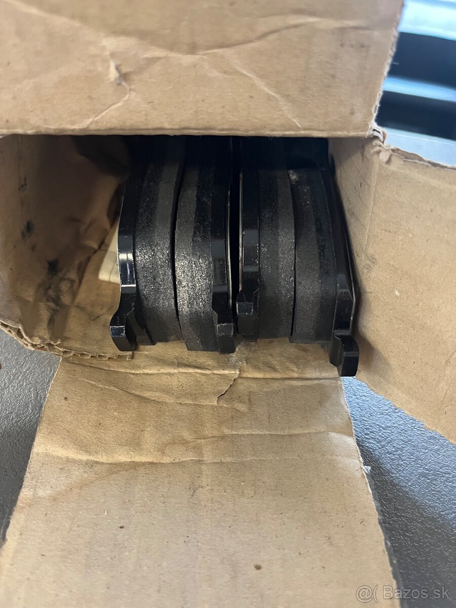 Brzdové platničky originál Land Rover - 8