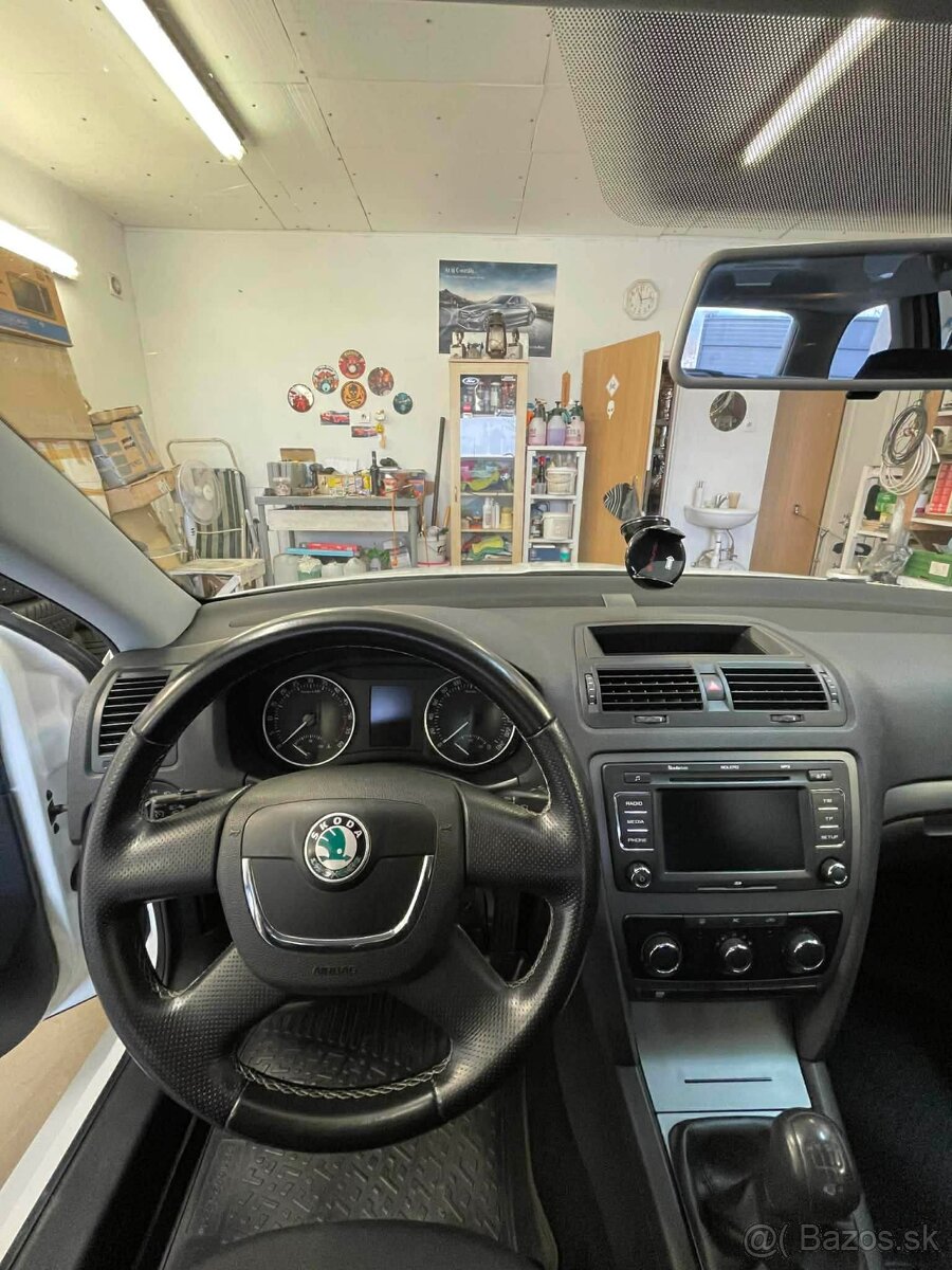 Škoda Octavia 2 facelift 1.9 TDI Combi - 8