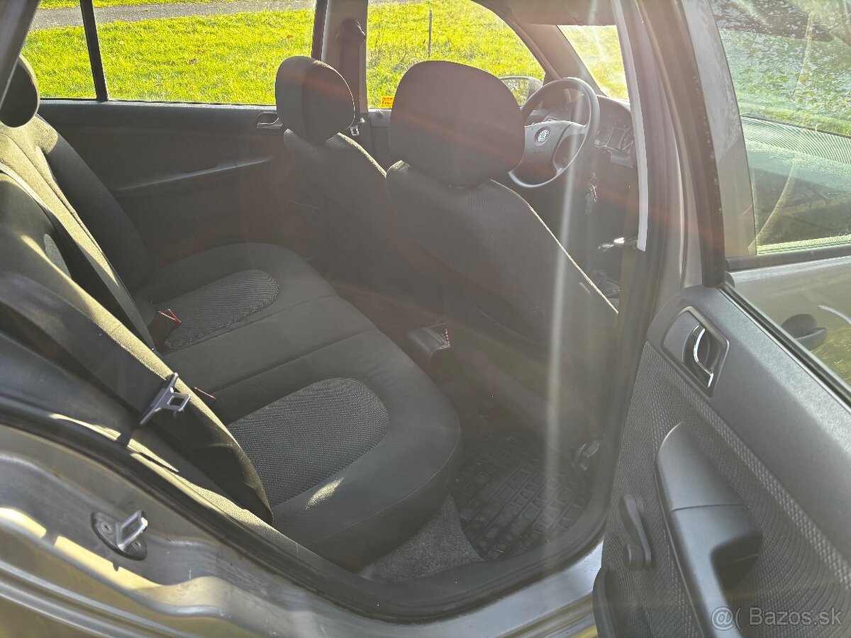 Predám Škoda Fabia 1.4 TDI, r. 2006 - 8