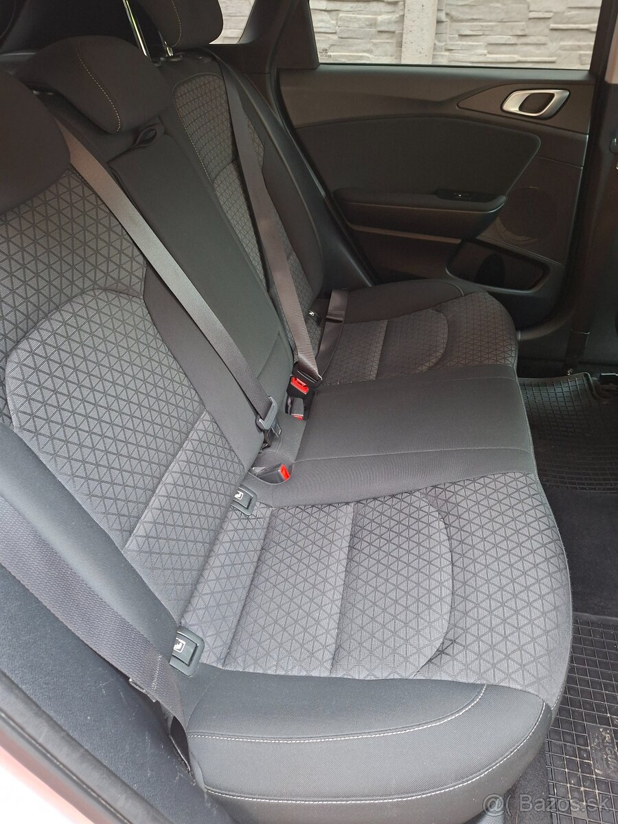 Kia ceed 1,6 crdi r.v.2019 - 8