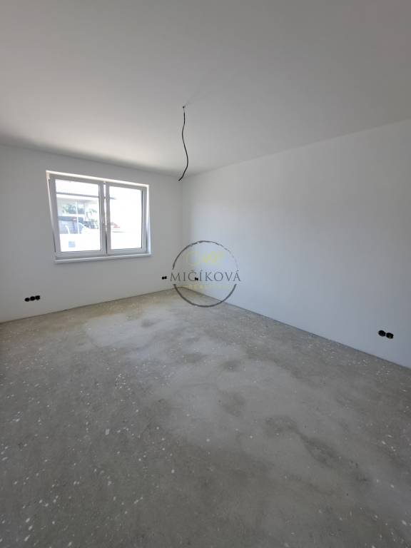 Predáme 4-izb. novostavbu bungalovu, 162 m2, Zbehy, okr. Nit - 8