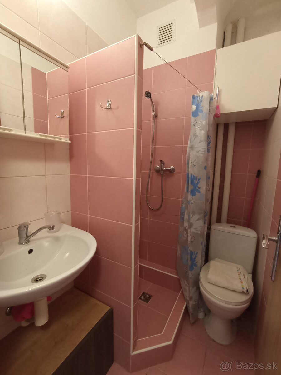 Garsónka na PREDAJ na Martinčekovej ulici, Ružinov - 8
