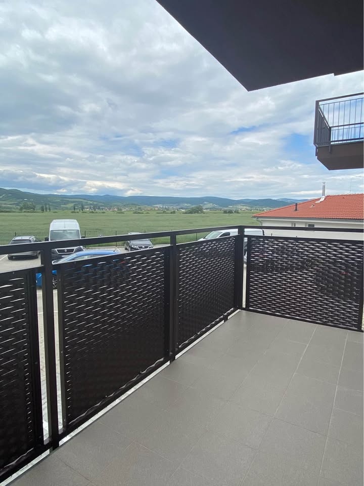 Krásny 2i byt v Slovenskom Grobe s parkovacím miestom - 8