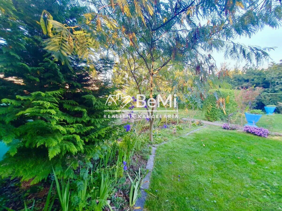 Priestranný 4-izbový rodinný dom v Malinove 005-12-NIBAa - 8