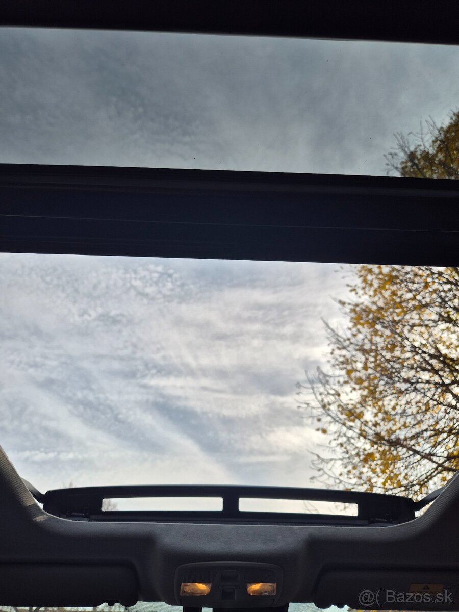 Suzuki Vitara AllGrip 1.6 AT – plná výbava, 1. majiteľ, top - 8