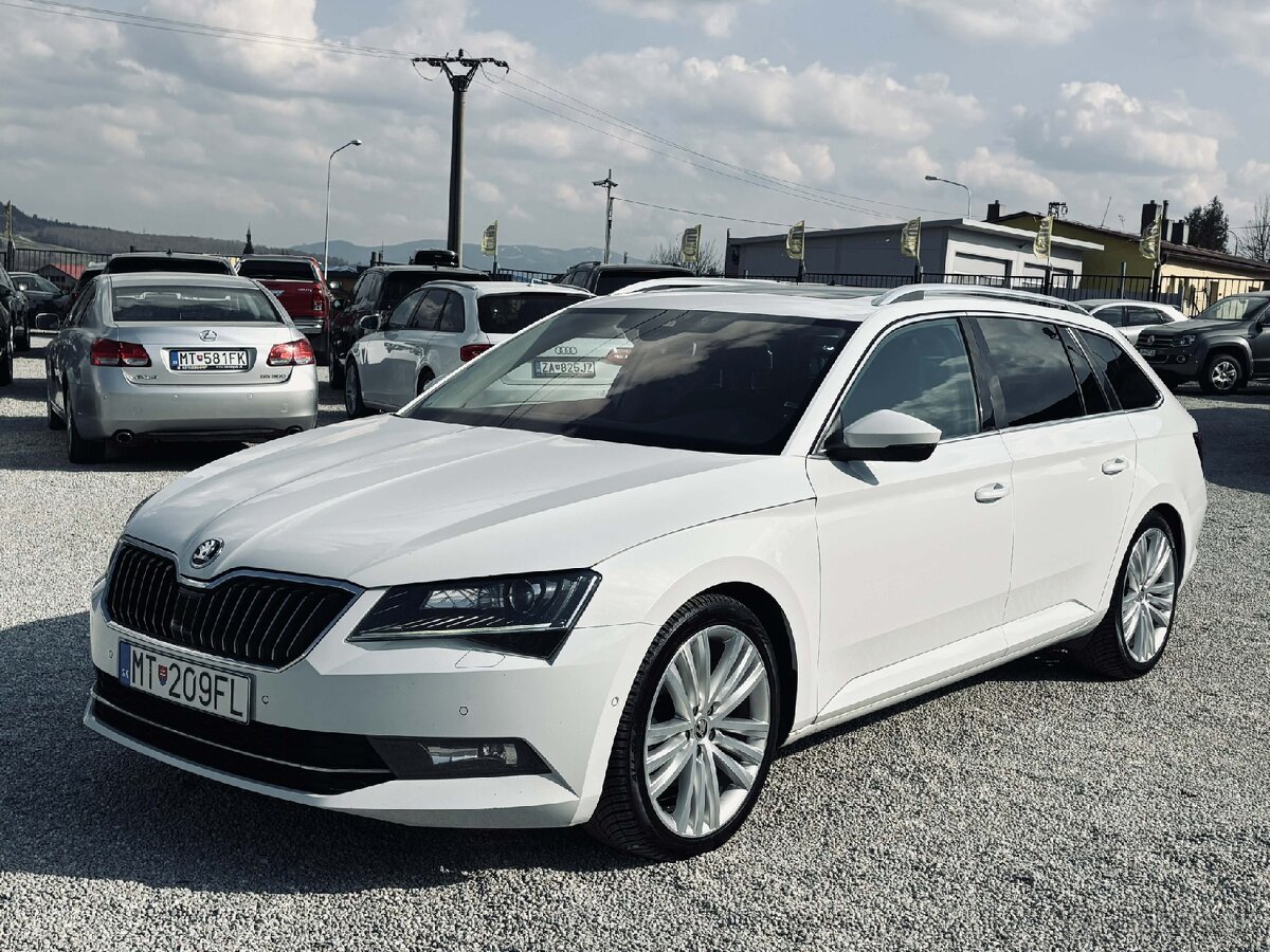 Škoda Superb 2.0 TDI 190k 4x4 DSG - 8