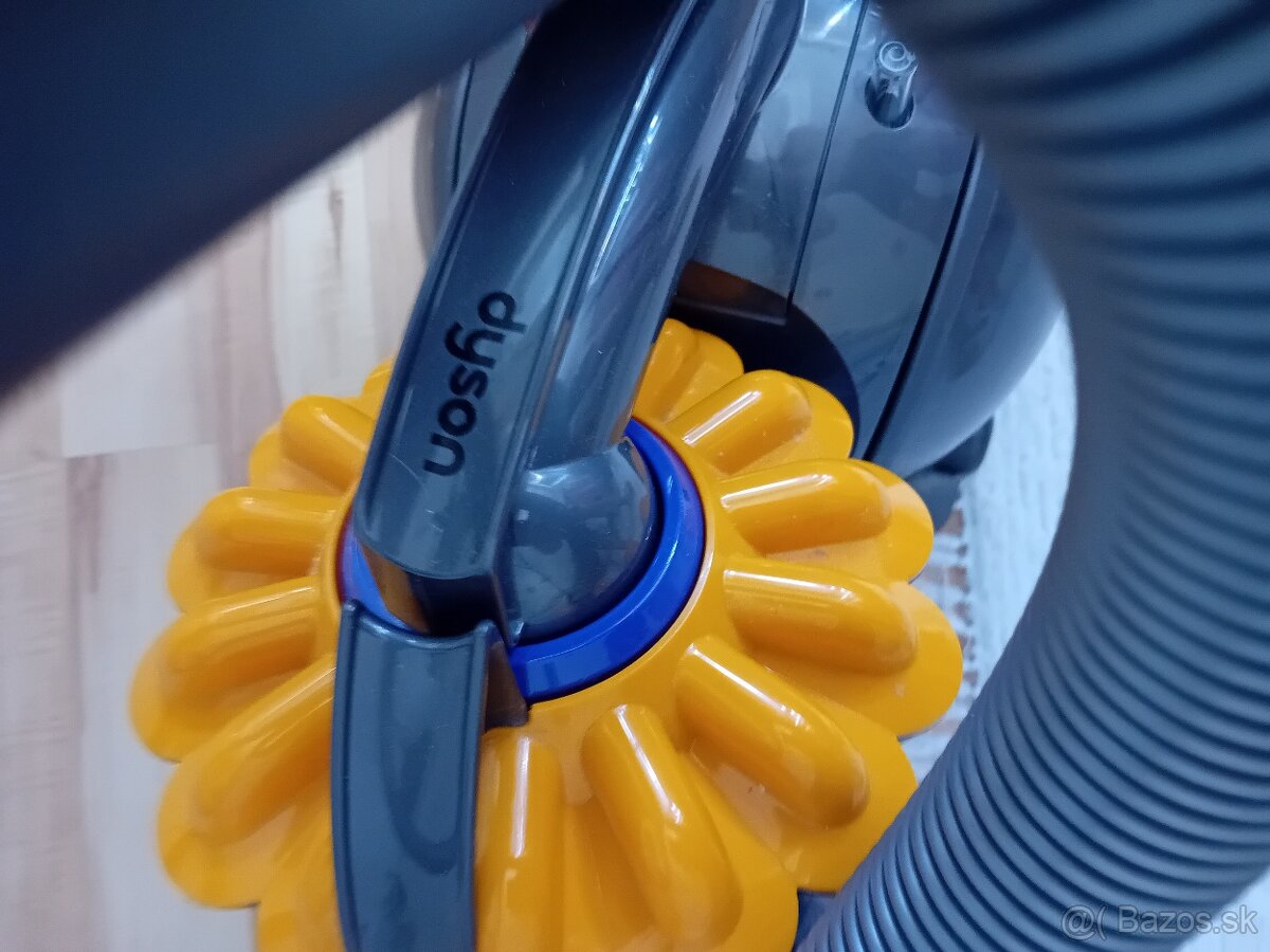 Dyson pouzity vo velmi dobrom stave - 8