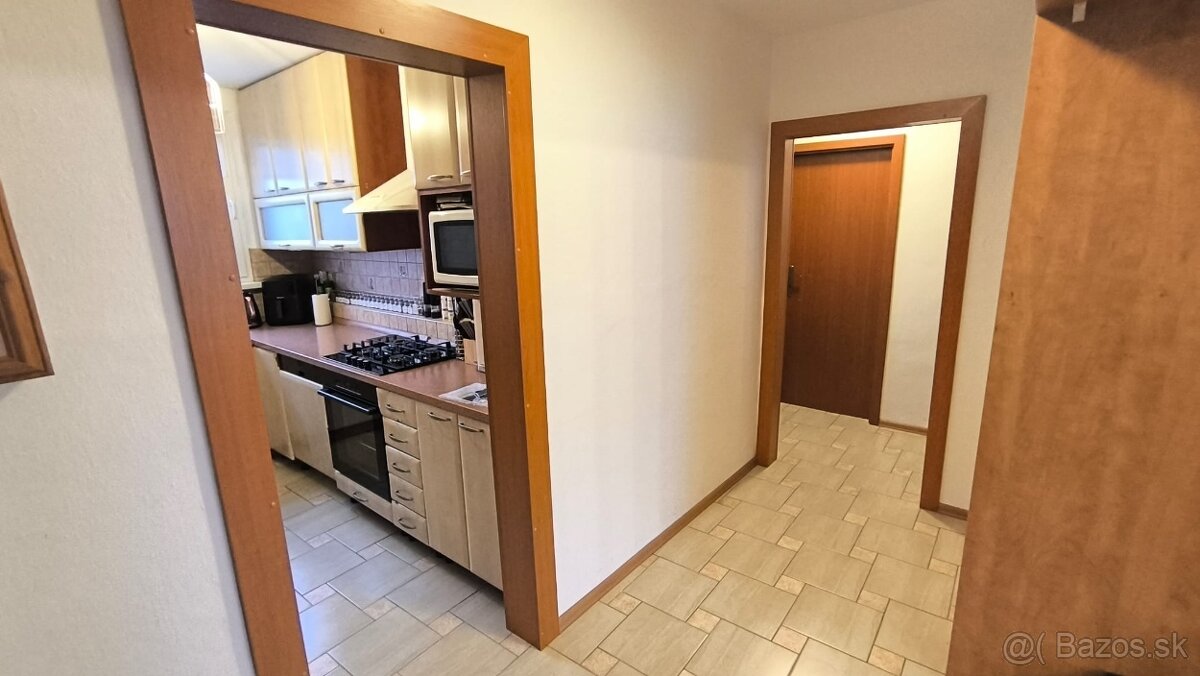 PREDAJ - 3-izb. byt - Martin - Košúty 2 - F. Štefunku - 8