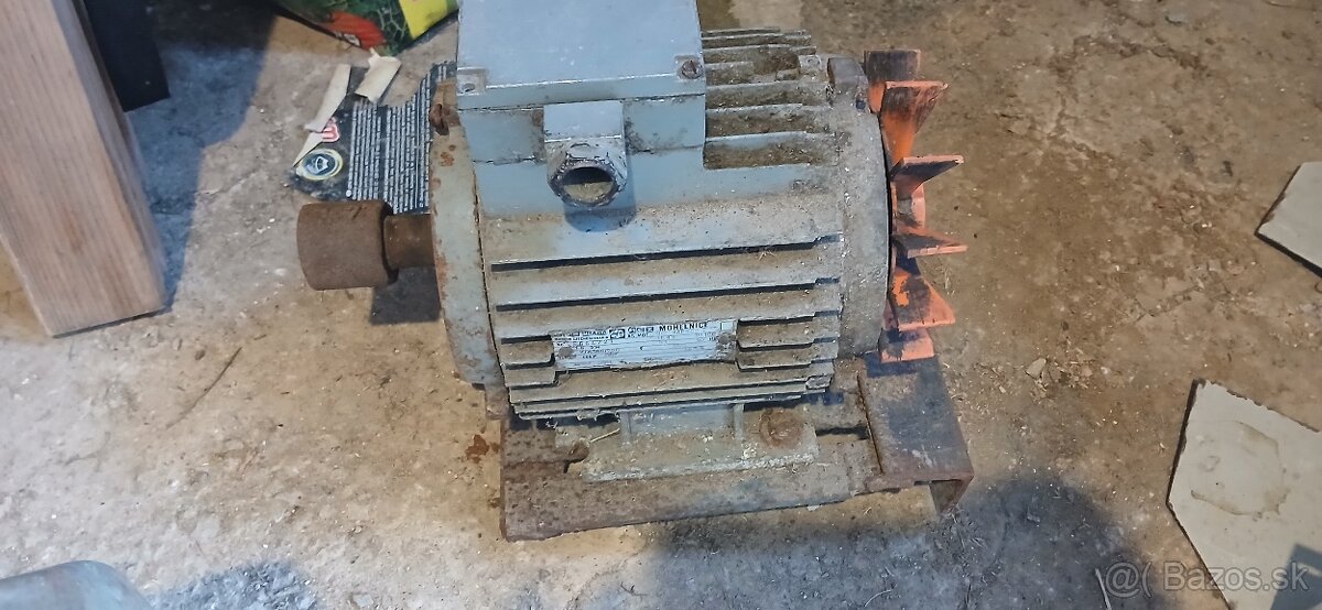 Elektromotor s prevodovkou - 8