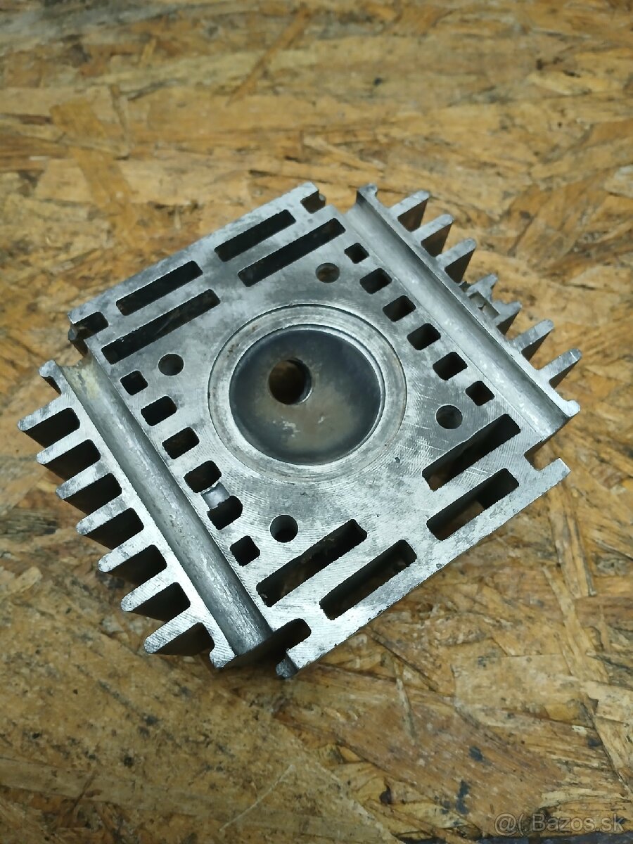 Babetta 210 hlava valca - 8