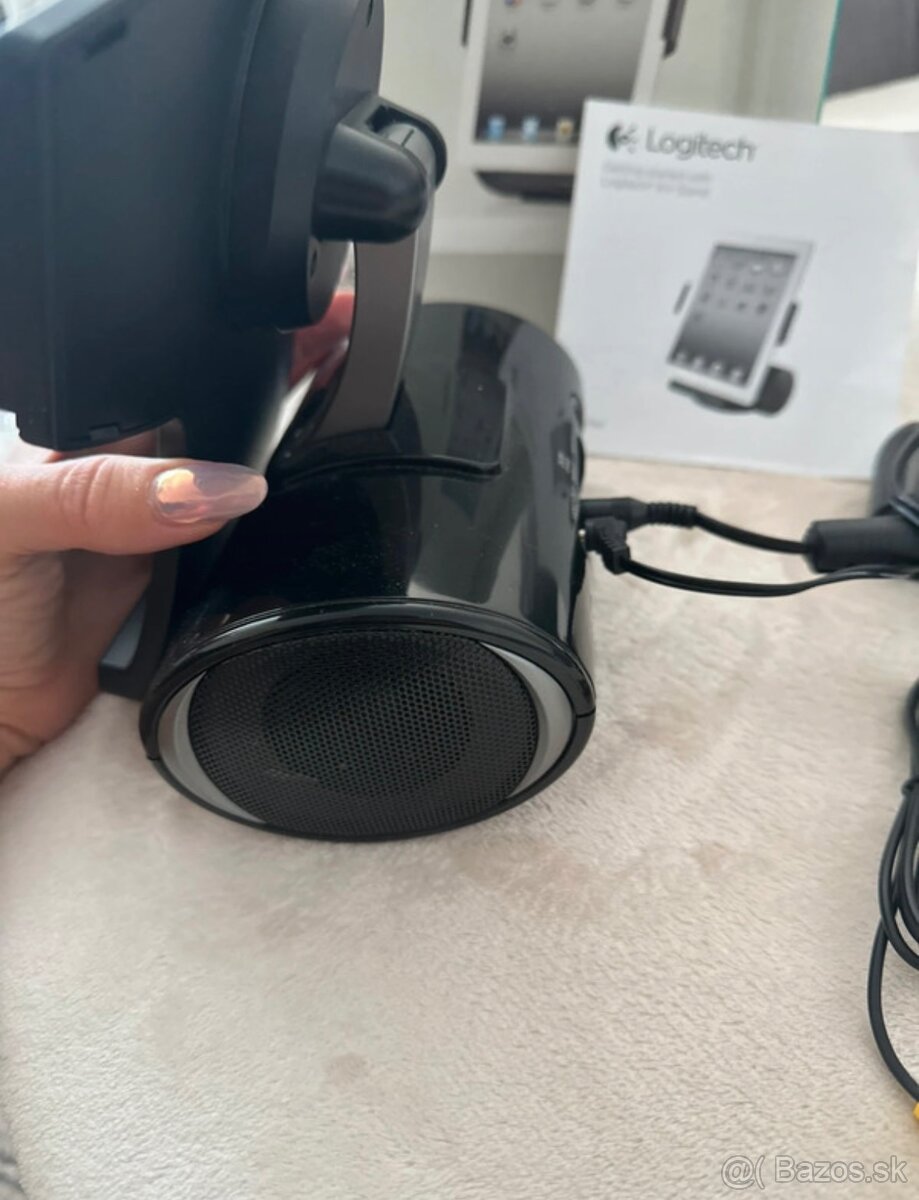 Stojan na iPad s reproduktormi - 8