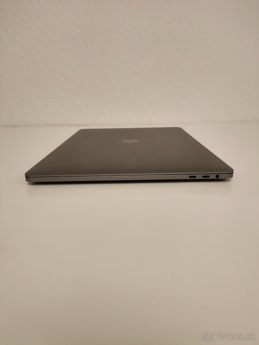 MacBook Pro 2017 A1707 i7 | 16GB | 512GB - 8