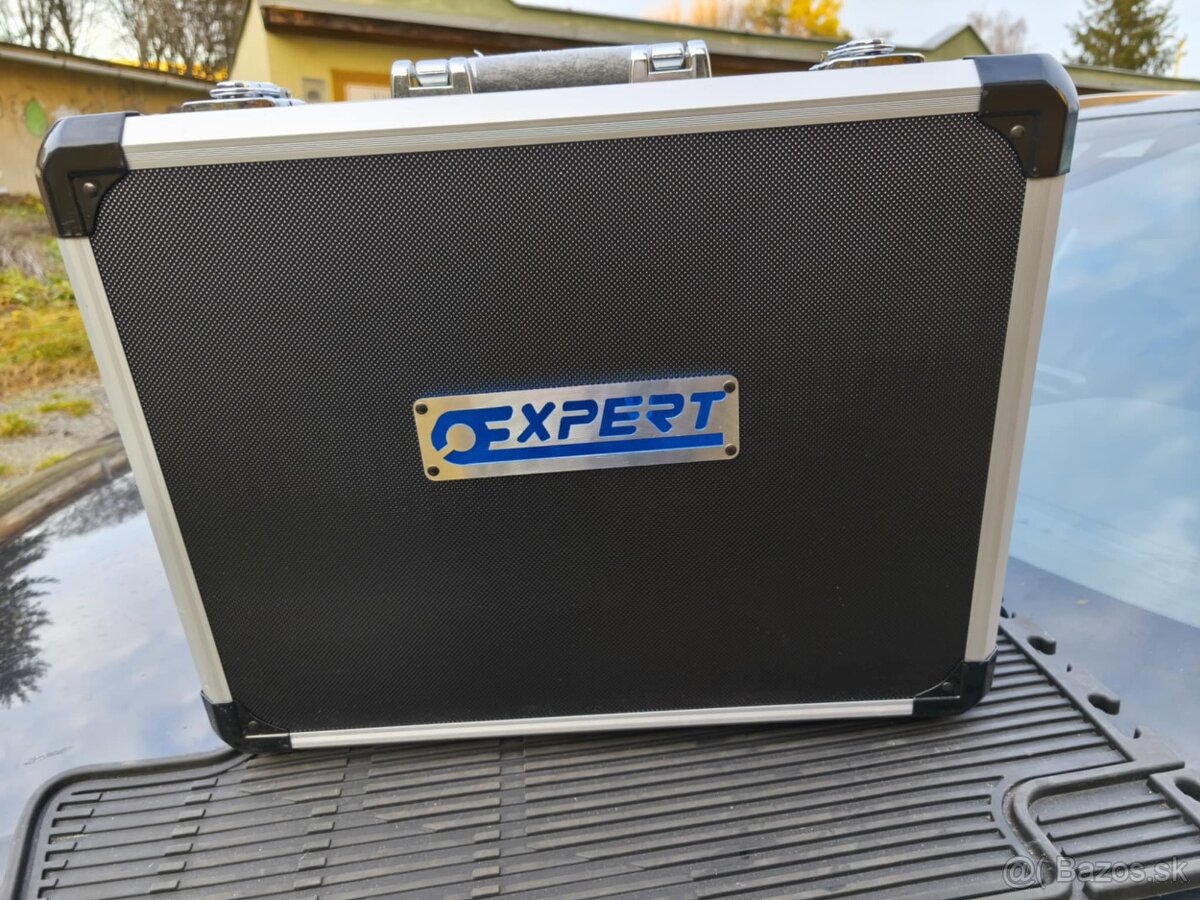 Sada náradi v servisním kufříku - 8