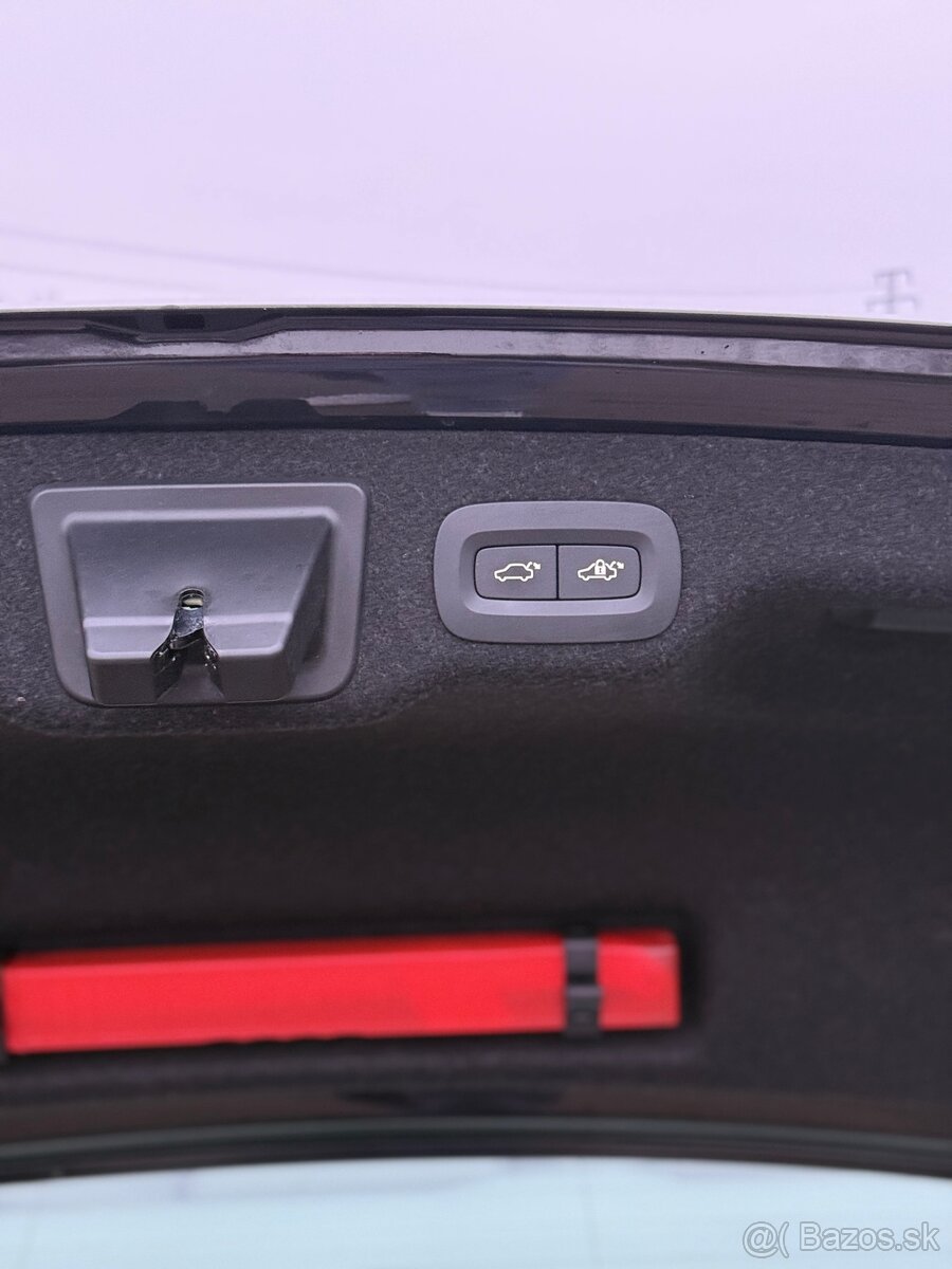 Volvo S90 D5 AWD Inscription - 8