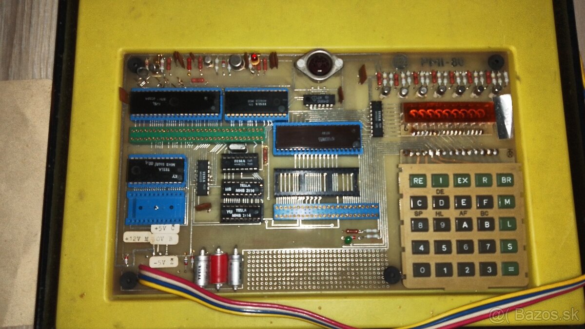 Počítač PMI 80 - 8