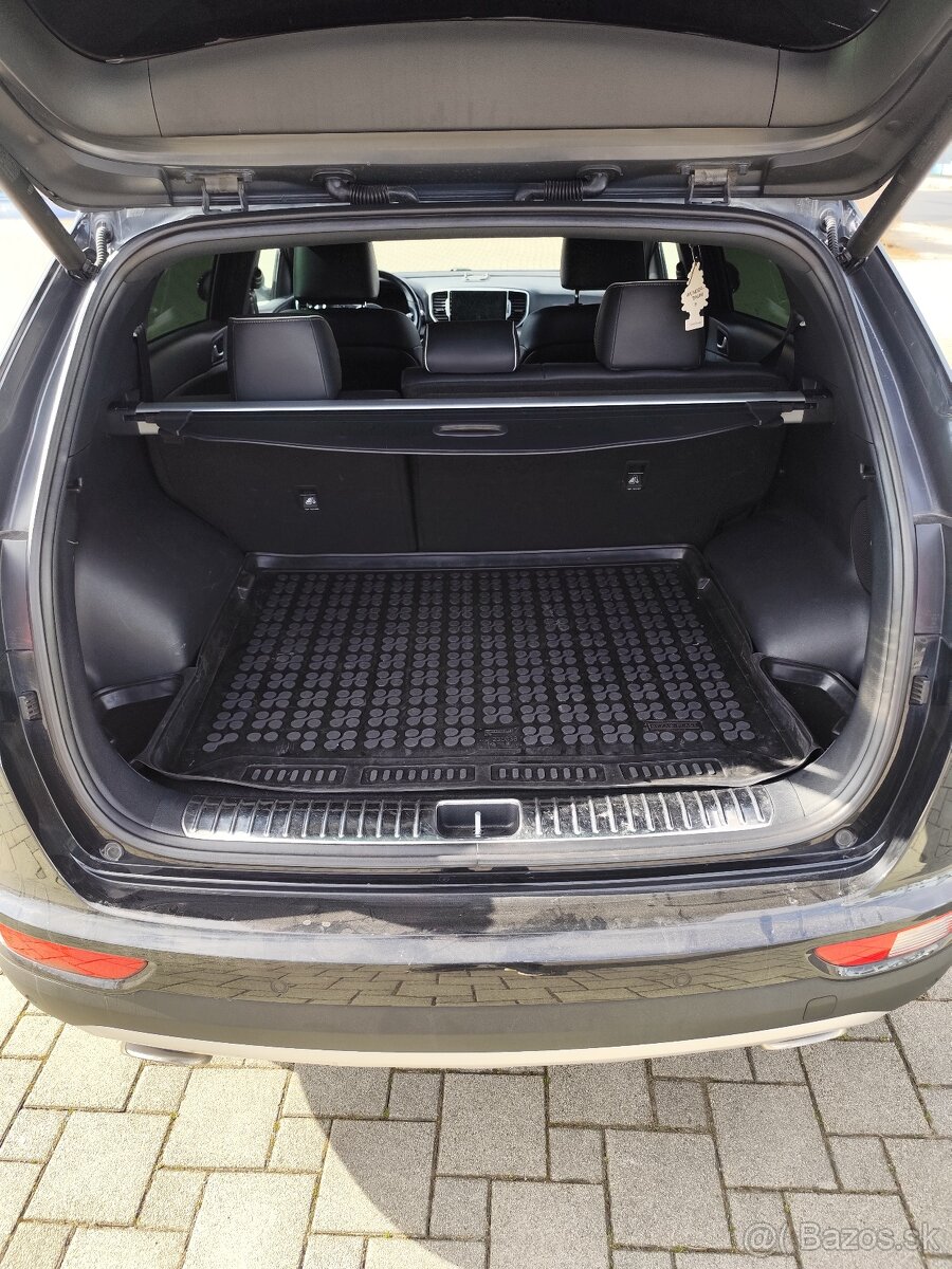 Kia Sportage GT line AT6 - 8