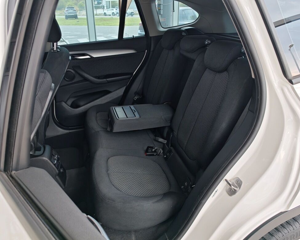 BMW X1 sDrive 18d Advantage A/T - 8