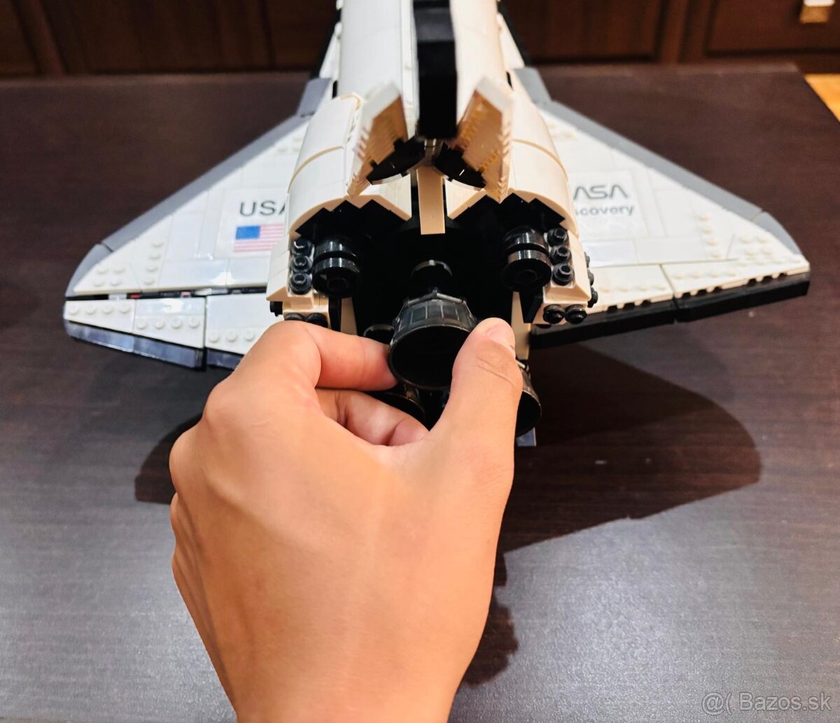 Lego NASA raketoplán Discovery - 8