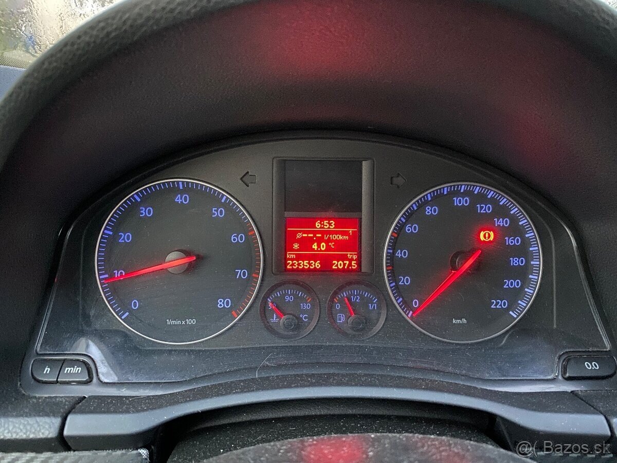 Volkswagen Golf V 1.4 16v 55kw - 8