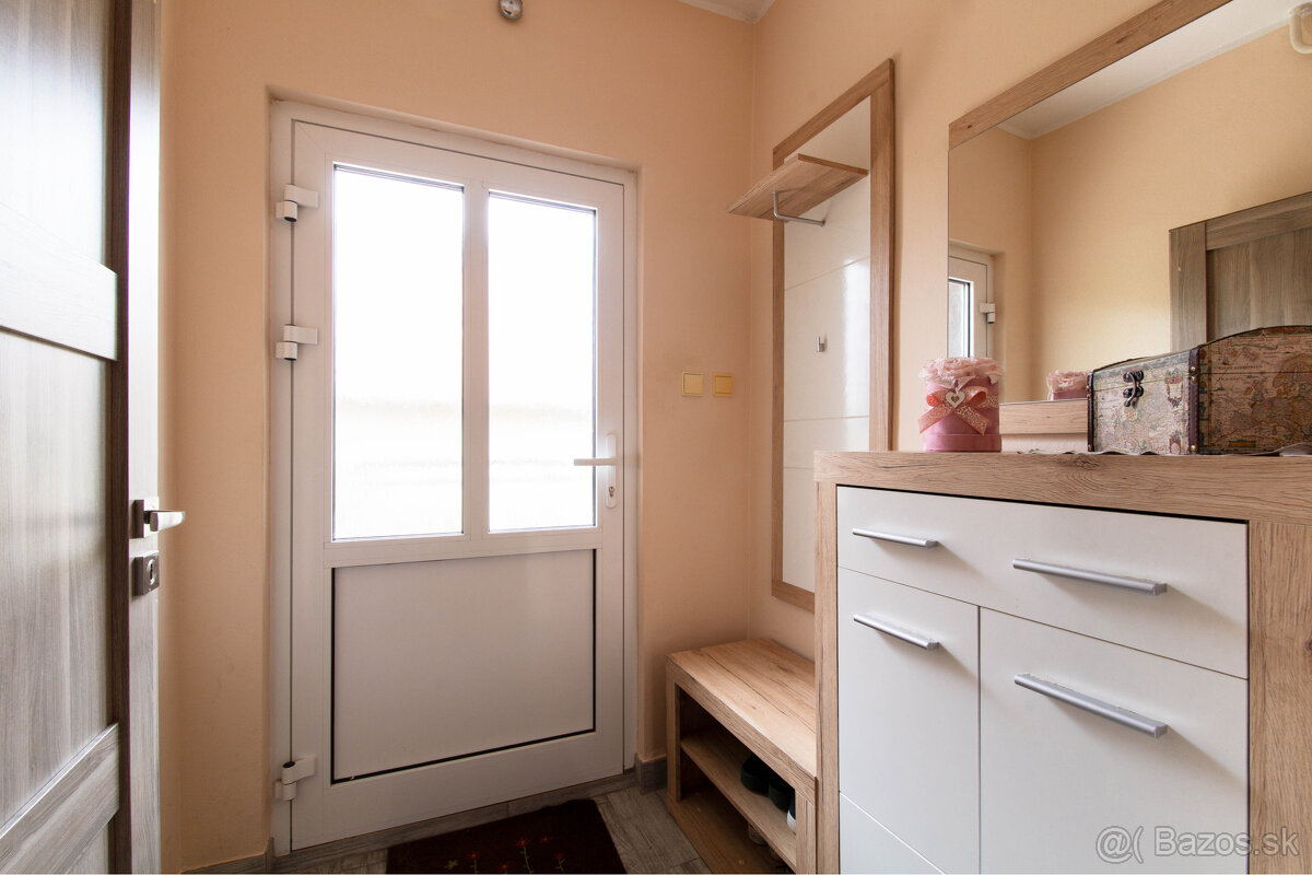 REZERVOVANÉ: Na predaj rodinný dom v Dolnej Súči - 8