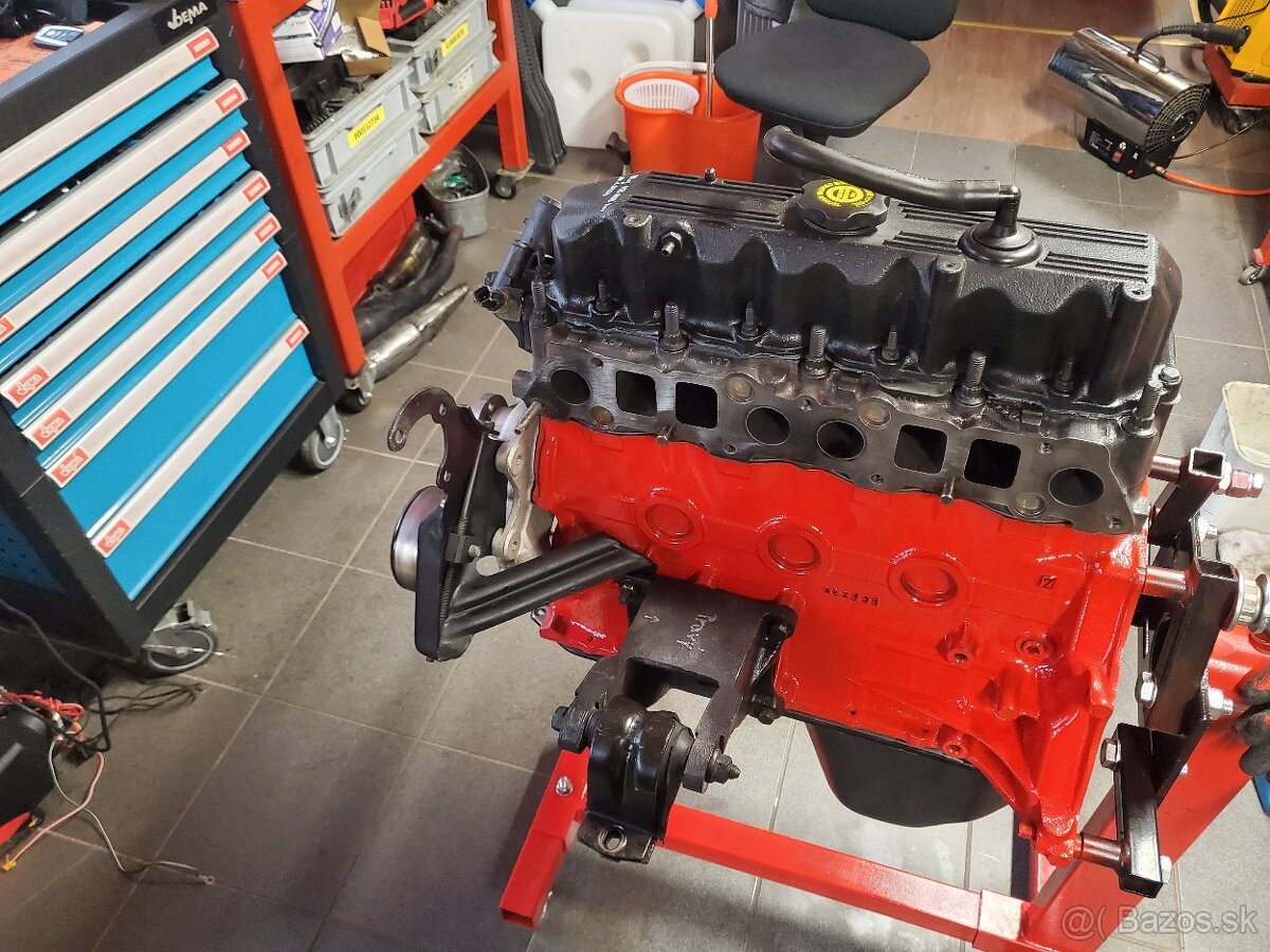 Jeep Wrangler TJ 2.5 - 8