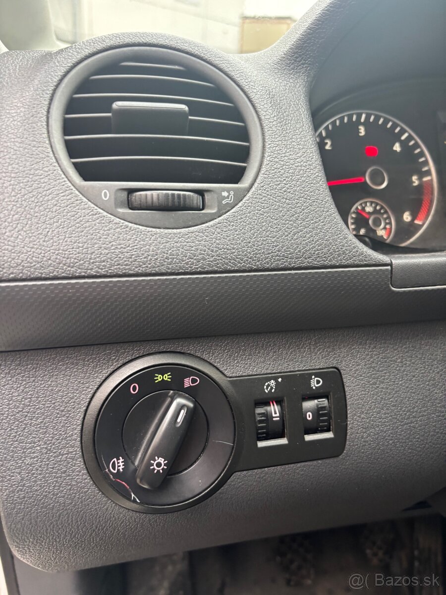 Volkswagen Caddy 1.6tdi - 8