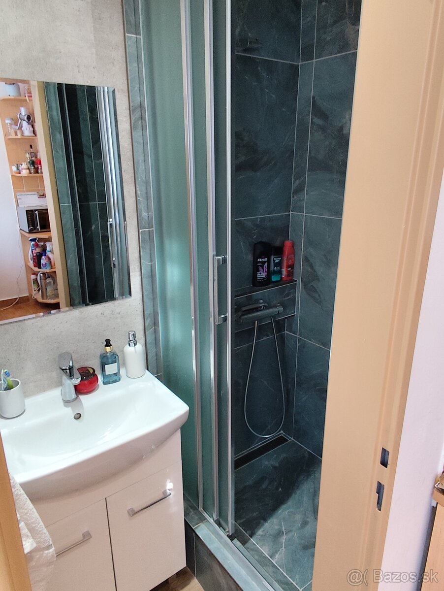 Predám 2 izbový byt - 8