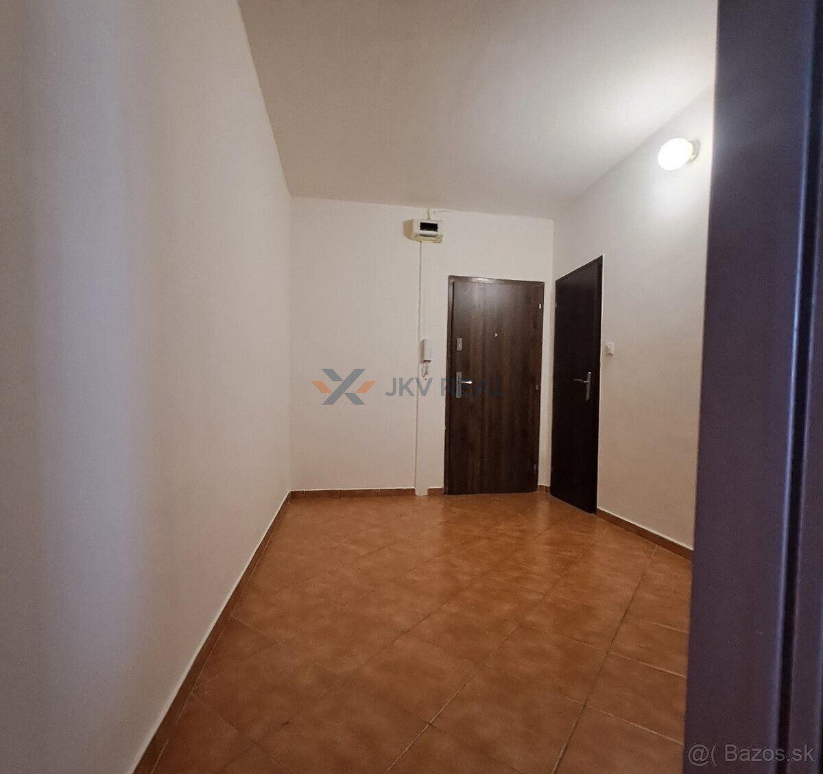 Prenajom 3,5izbovy byt Zlaté Moravce - 8