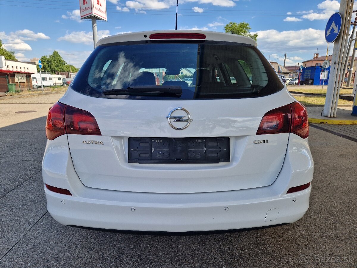 Opel Astra Caravan Classic III 1.7 CDTi 125k Plus - 8