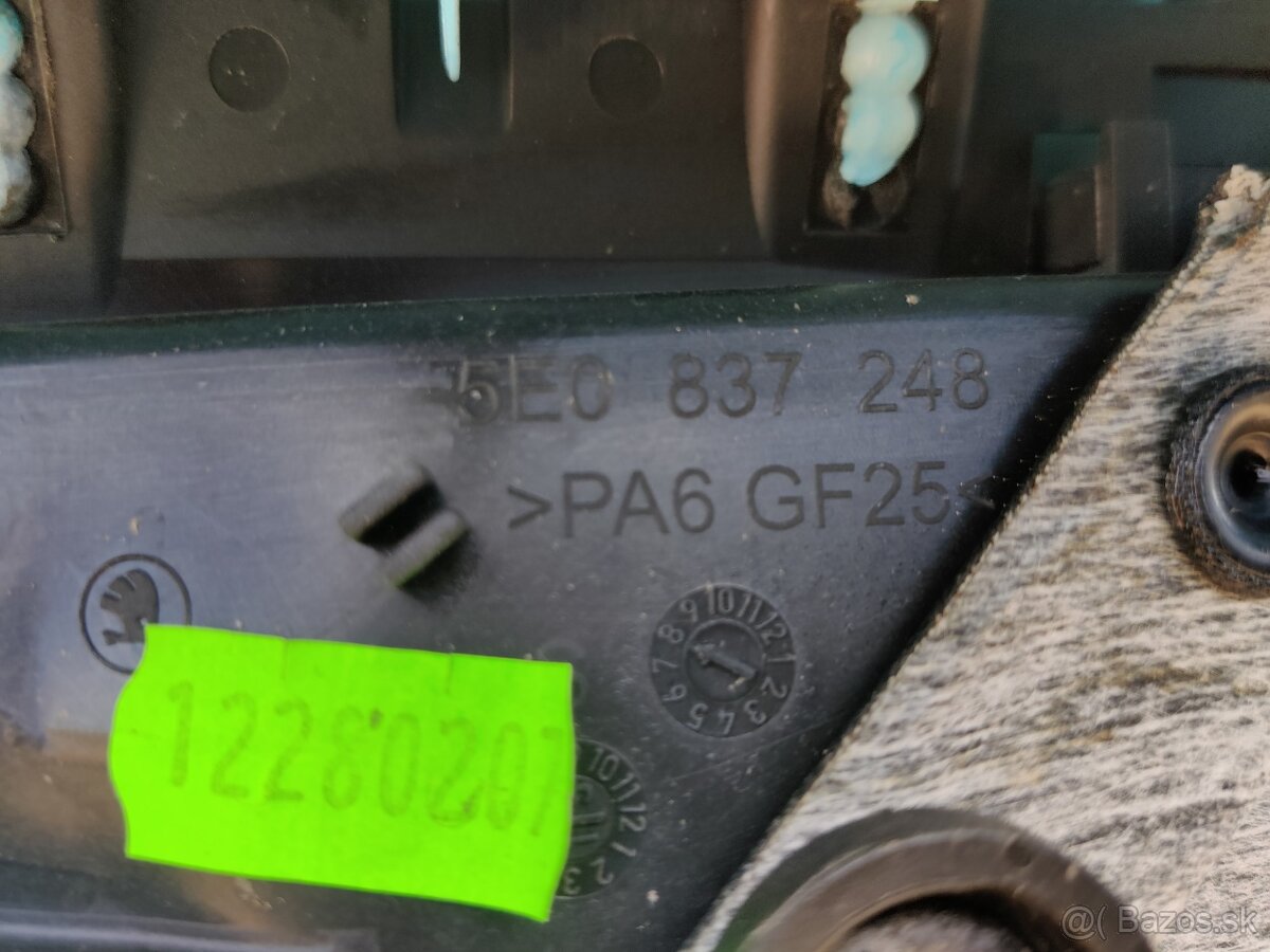 Lakťová opierka Octavia - 8