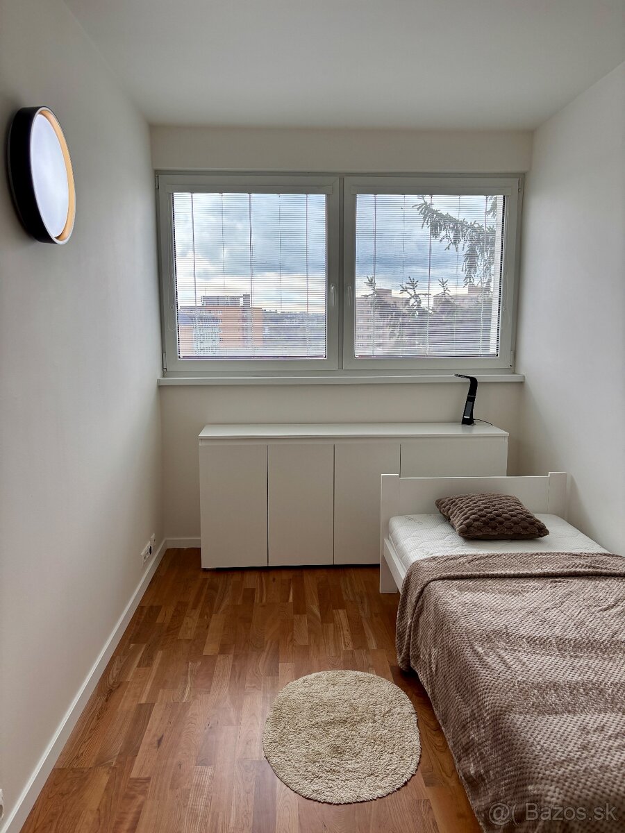 TUTI-FRUTI VÝHĽAD, 3-IZBOVÝ BYT, KDE SA BÝVA S ÚSMEVOM - 8