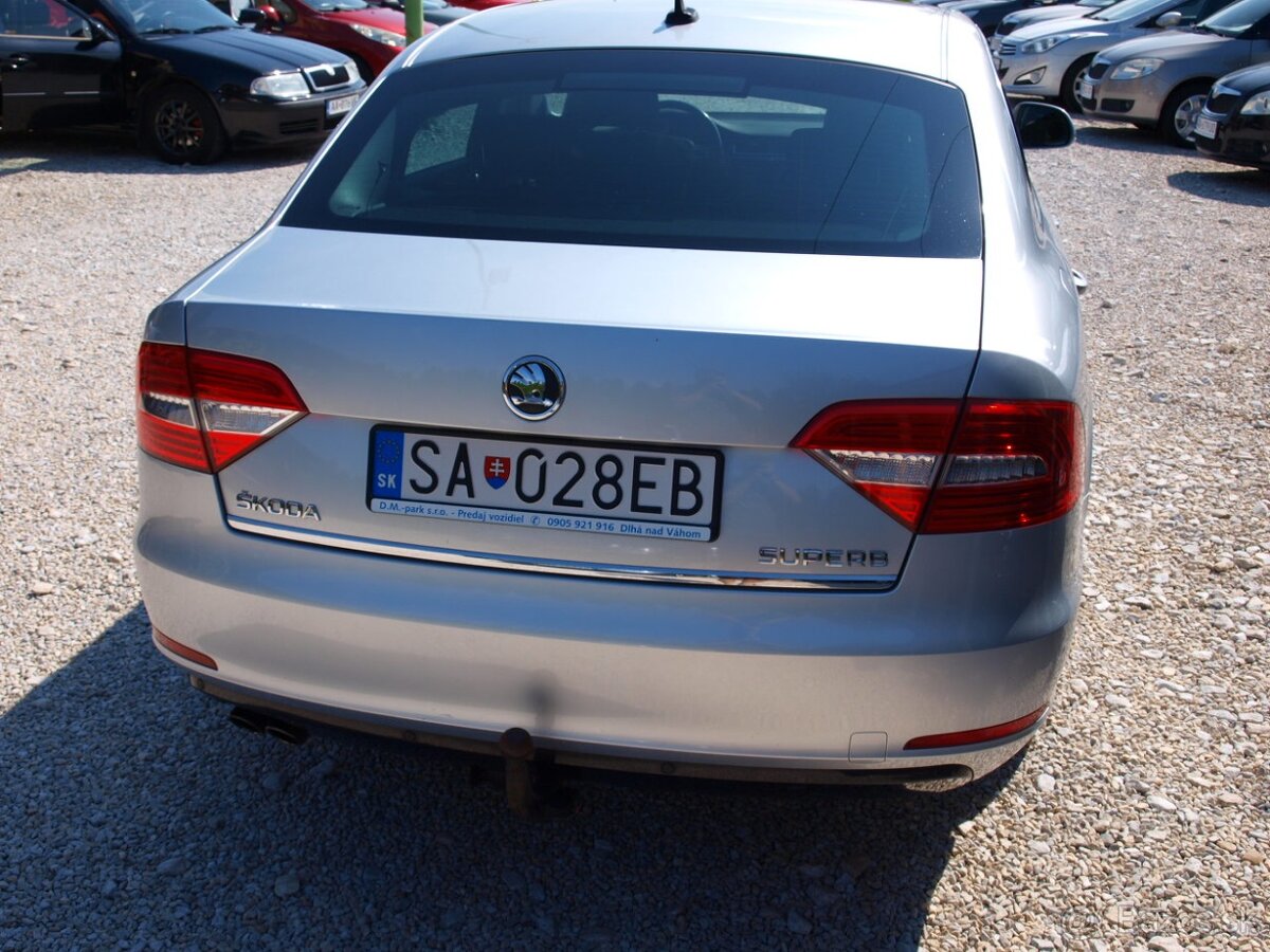 Škoda Superb 1.8 TSI Elegance DSG - 8