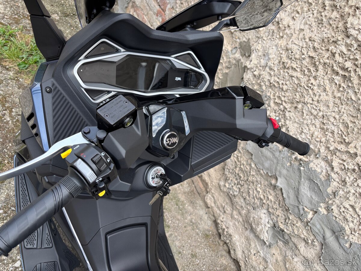 SYM CRUISYM 125i TCS ABS model 2026 - 8