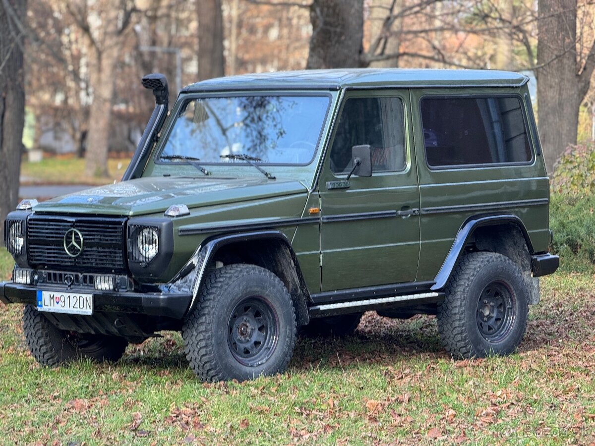 Predám Mercedes Benzín G 300 TD - 8