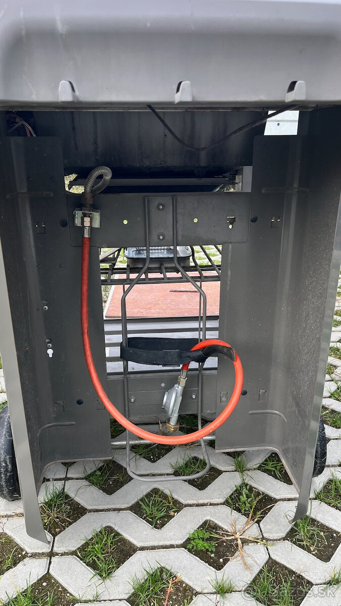 Weber Genesis II E-210 - 8