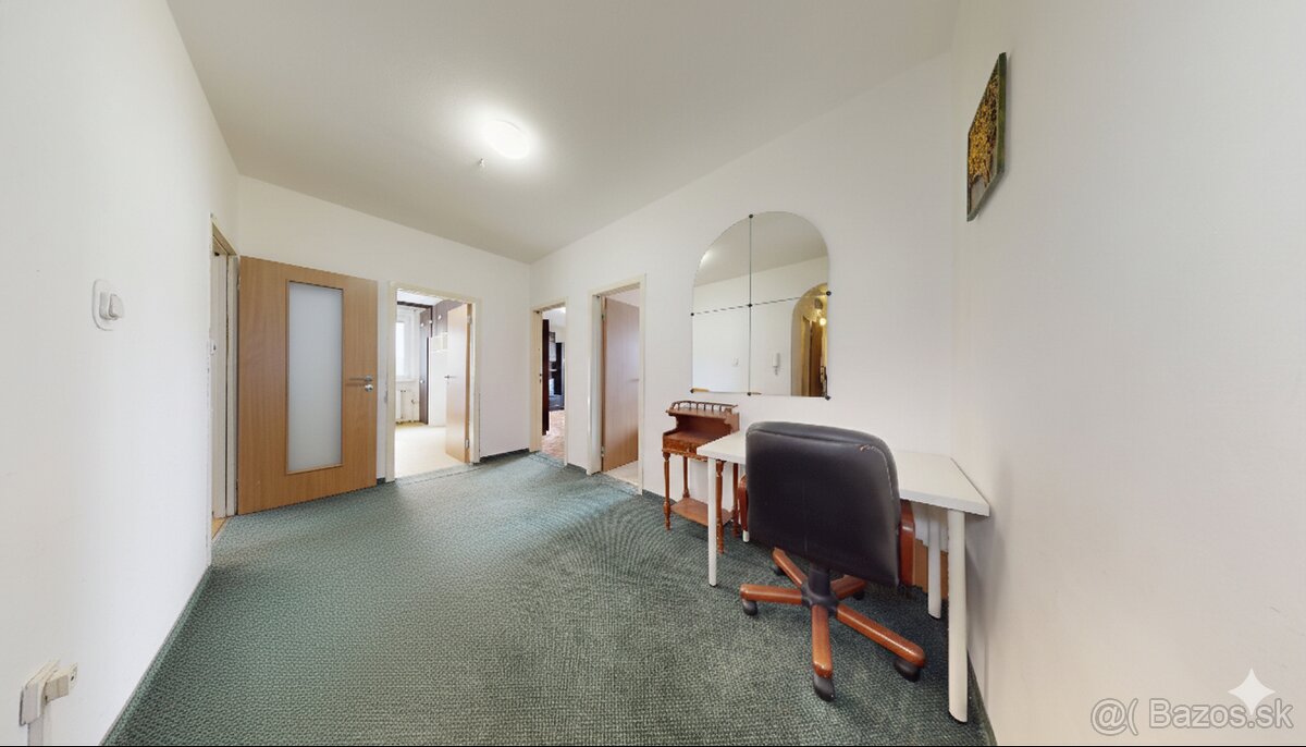 AJ NA INVESTÍCIU Slnečný 3 izbový byt s krásnym výhľadom na - 8