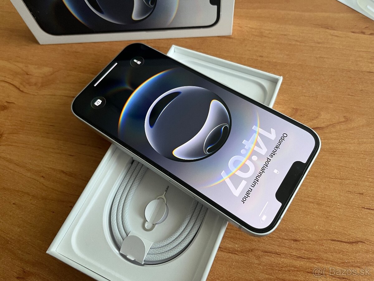 Apple iPhone 16e 128GB - 8