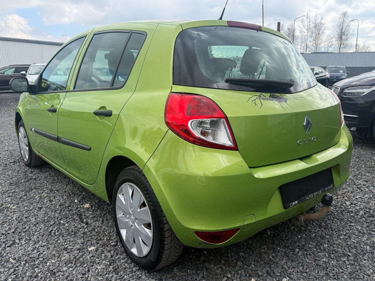 Renault Clio 1.2 Authentique - 8