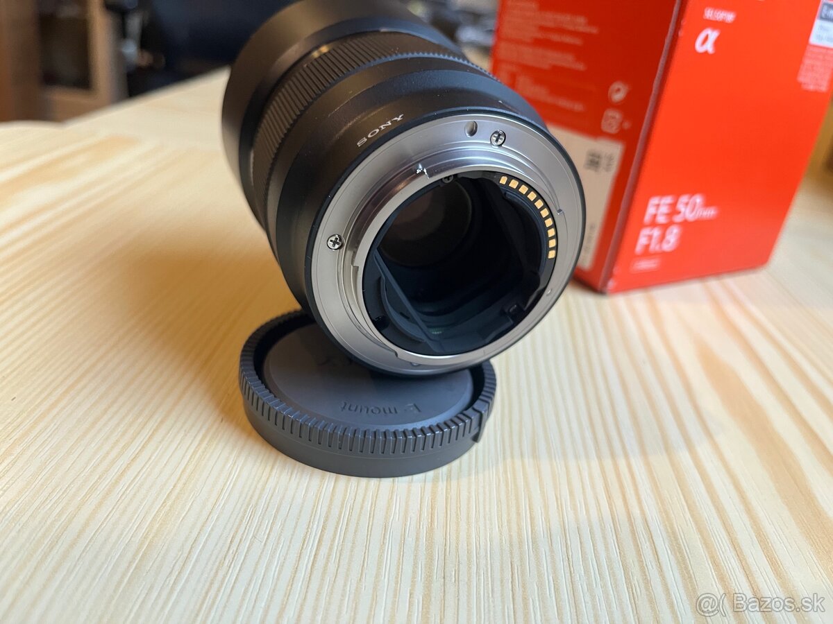 Sony 50mm FE f/1.8 - 8