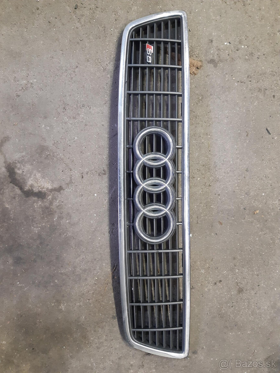 AUDI S8 D2 4.2 250kw - manuál + tiptronic - díly z vozidla - 8