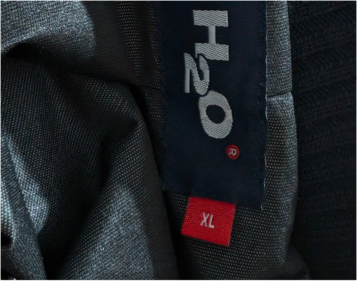 Štýlový vlnený sveter H2O - 8