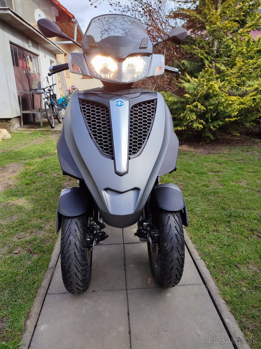 Piaggio MP3 Yourban 300 - 8