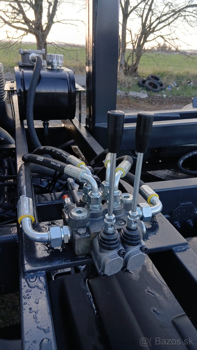 Man tgl 8.220 Nosič kontajneru - 8