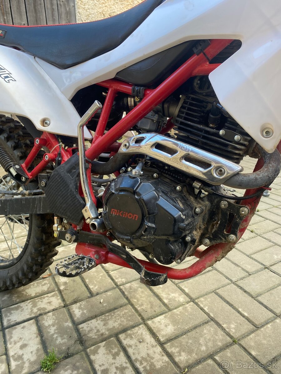 Mikilon Defender 250 - 8