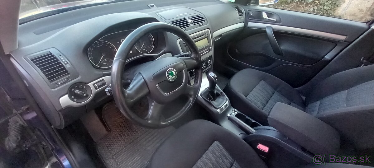 Skoda octavia 1.6 tdi elegance - 8