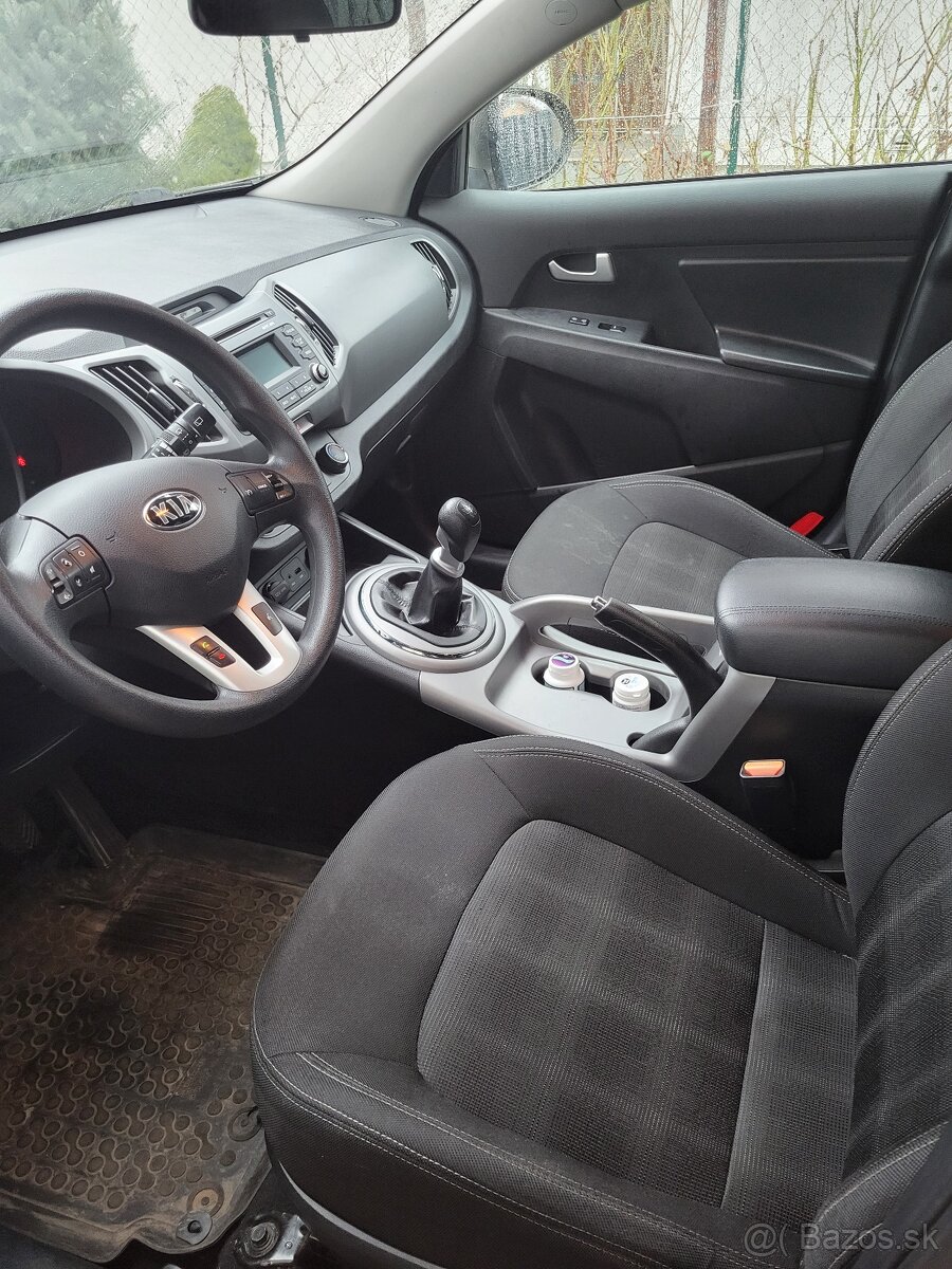 Kia Sportage 1.6 gdi - 8