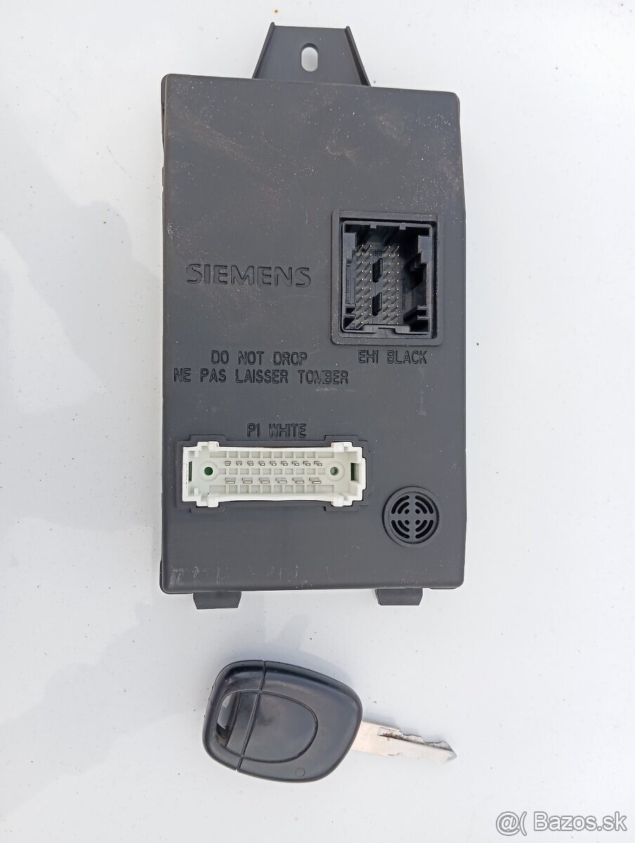 riadiaca jednotka centralu s kľúčom Renault Thália rok 2011 - 8