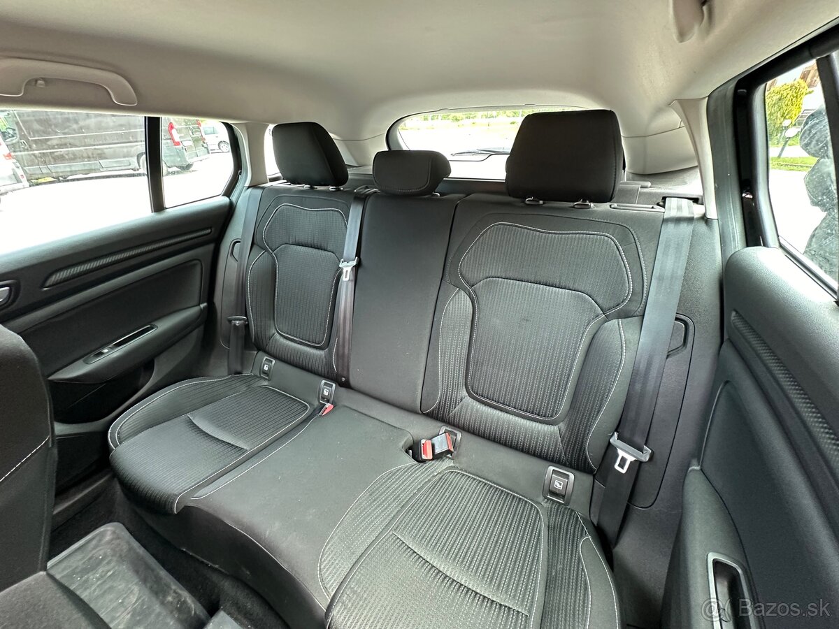 Renault Megane 4 - 8