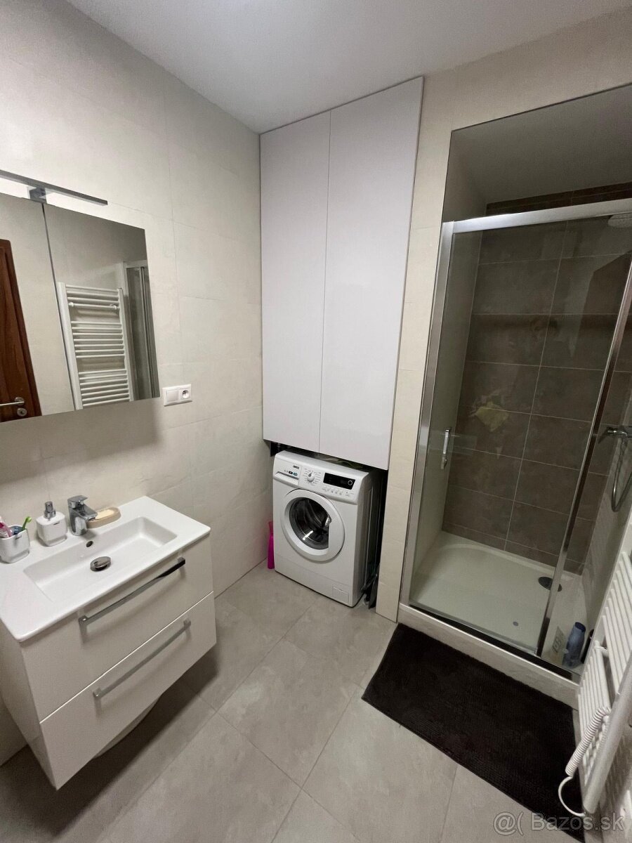 Apartmán Panorama Bojnice, 4. izbový, 109 m2 + terasa 13 m2. - 8