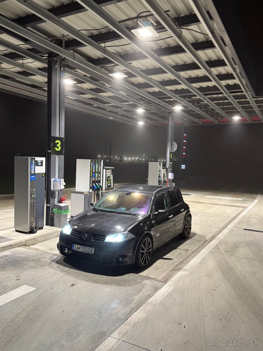 Renault Megane 2 GT RS Look - 8